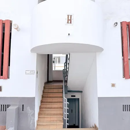 Casa Miriam ארונה
