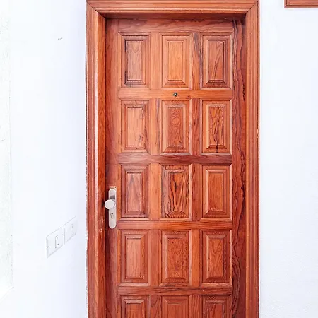 Casa Miriam ארונה