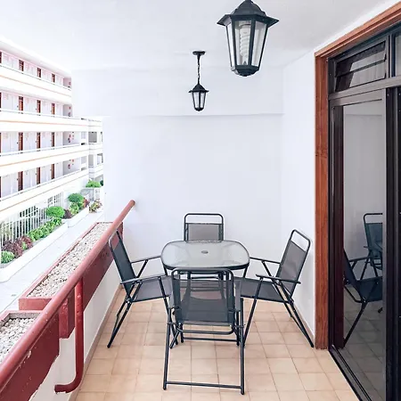 Casa Miriam ארונה
